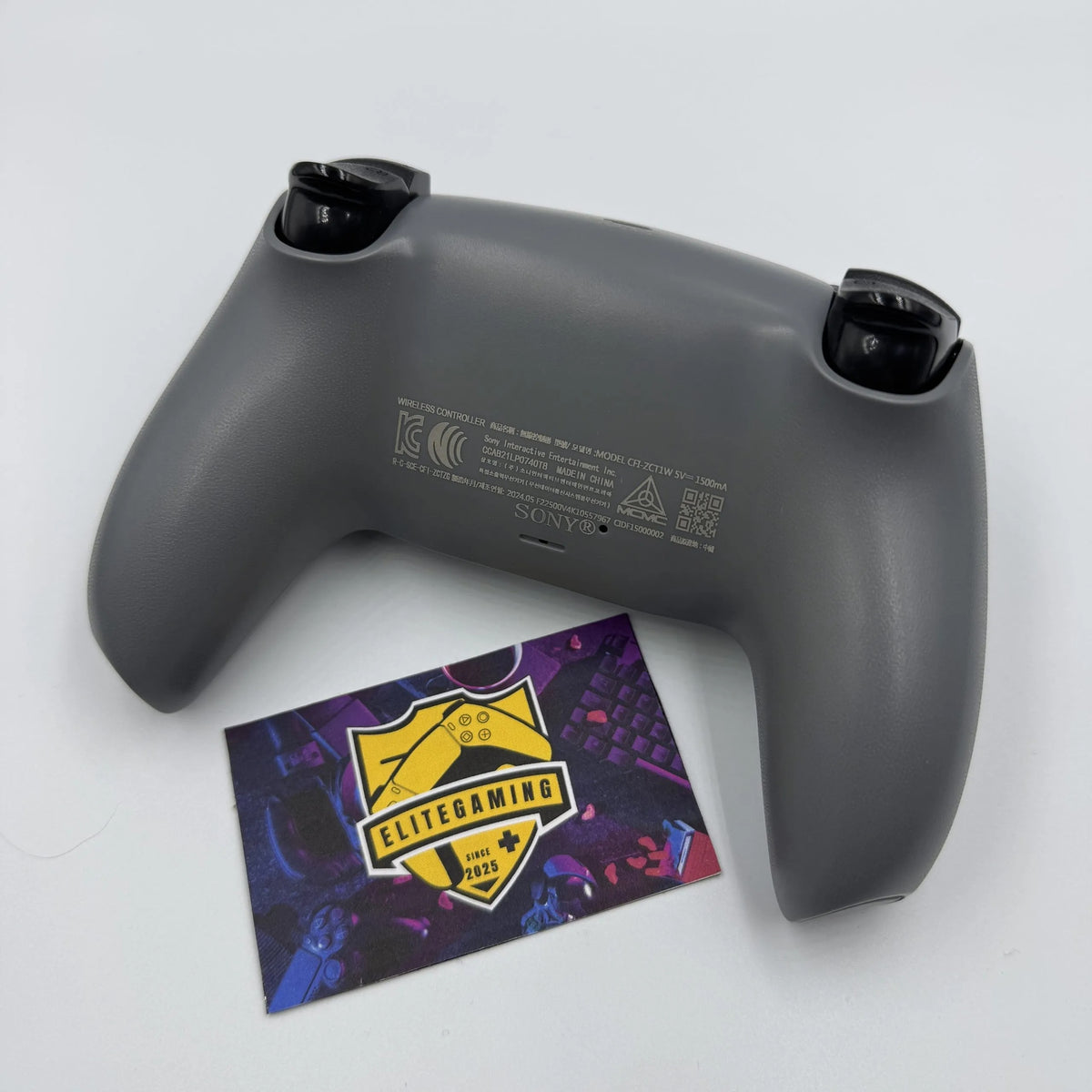 Mando PS5 Camuflaje Gris